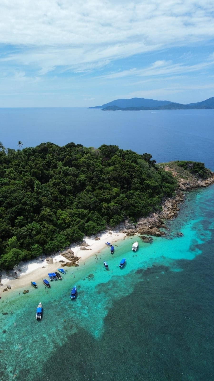 Île sauvage vue du ciel